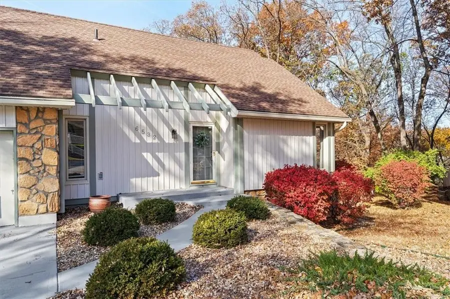6532 NW Melody Court, Parkville, MO 64152 - Image #3