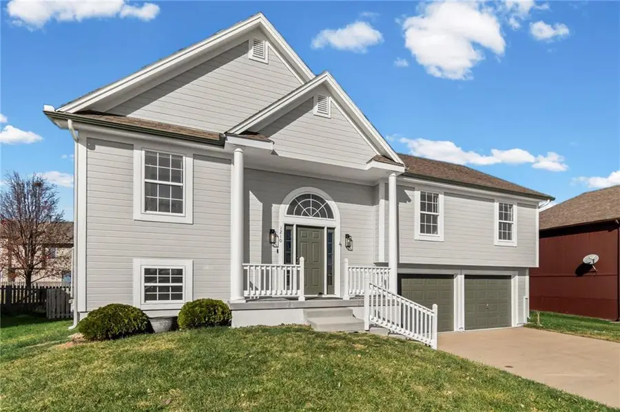 1210 NW Walnut Court, Grain Valley, MO 64029 - Image #3