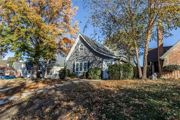 320 E 69th Street, Kansas City, MO 64113