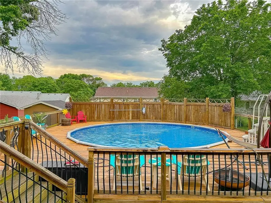 206 S Ridgeview Drive, Warrensburg, MO 64093 - Image #2