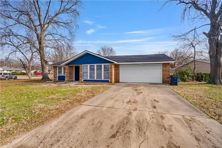 952 Crescent Drive, Independence, KS 67301 - Image #3