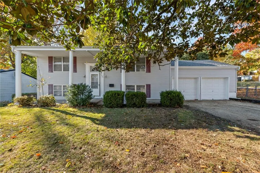 7901 NE 56th Street, Kansas City, MO 64119 - #1