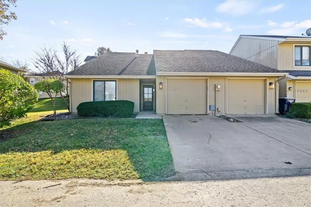 12435 Charlotte Street, Kansas City, MO 64146 - Image #1
