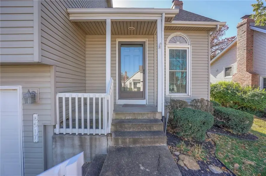 8517 W 109th Terrace, Overland Park, KS 66210 - Image #2