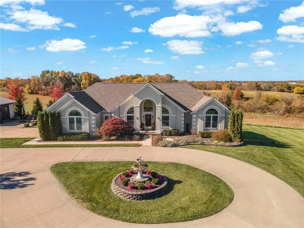 10030 Airfield Lane, Richmond, MO 64085 - Image #1