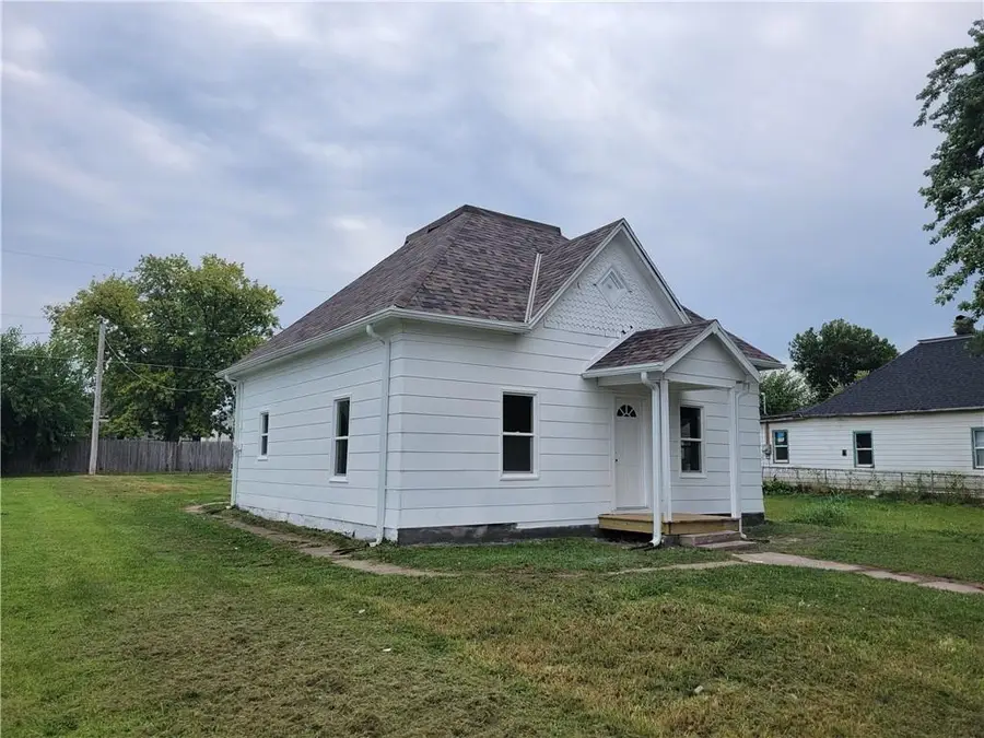 6211 Washington Street, Saint Joseph, MO 64504 - Image #2