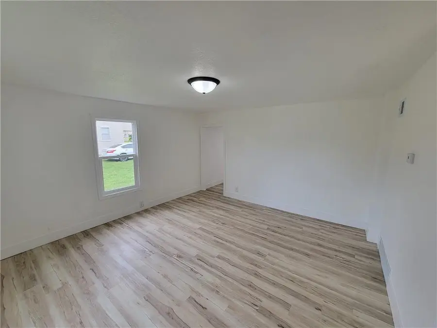 6211 Washington Street, Saint Joseph, MO 64504 - Image #3