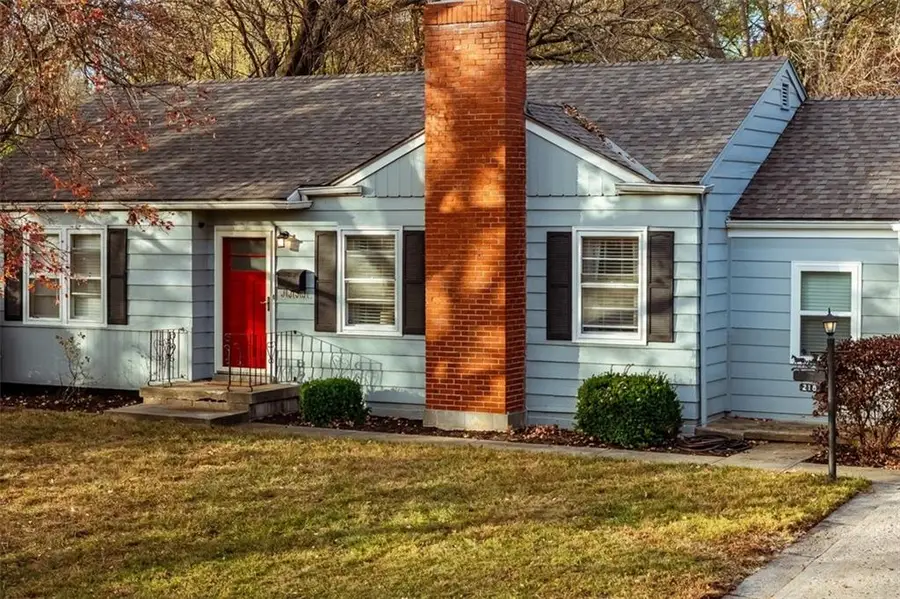 218 W 97th Street, Kansas City, MO 64114 - Image #2