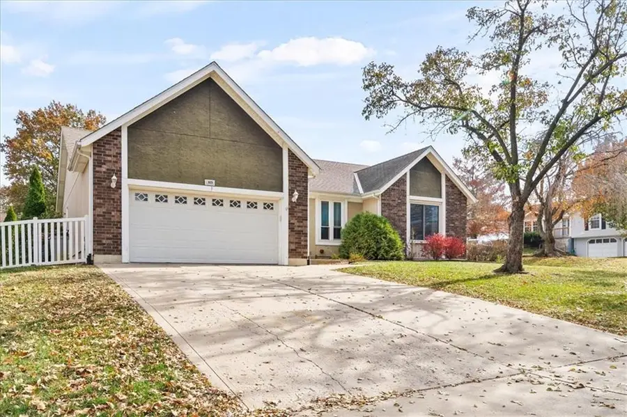 929 Elk Lane, Bonner Springs, KS 66012 - Image #2