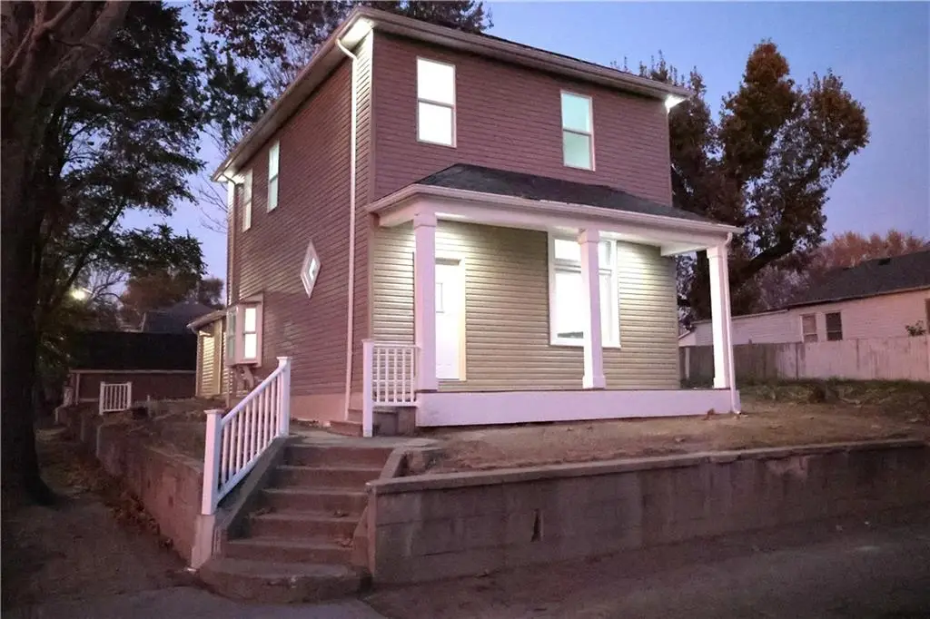 1201 Powell Street, Saint Joseph, MO 64501 - #1