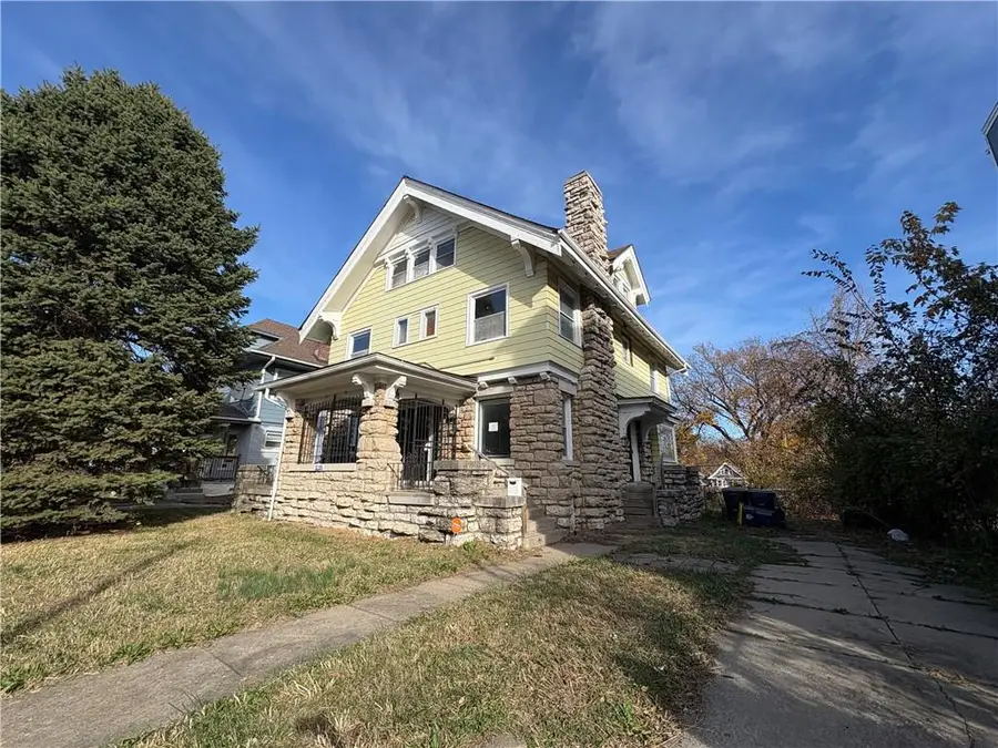 3235 Garfield Avenue, Kansas City, MO 64109 - Image #2