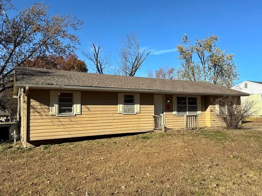 1013 N West Street, Nevada, MO 64772 - Image #2