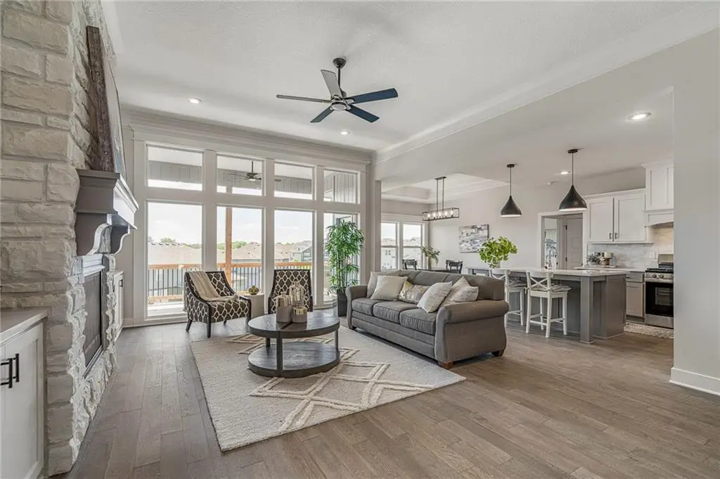 19499 W 114th Terrace, Olathe, KS 66061 - Image #1