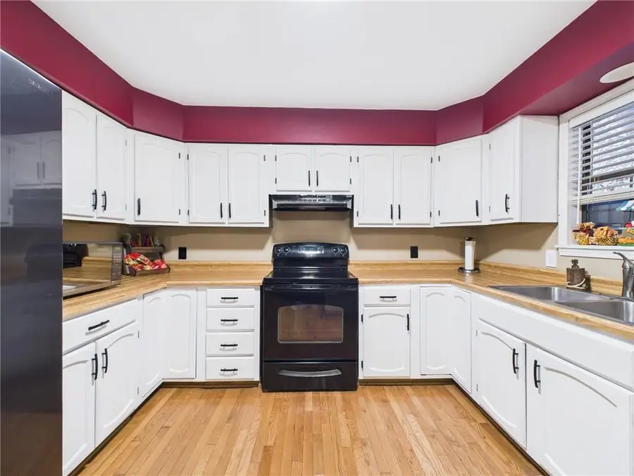 110 Hardy Street, Knob Noster, MO 65336 - Image #3