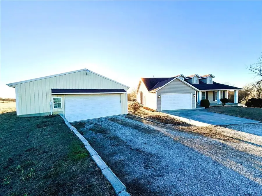 15110 County Road 633 Road, Adrian, MO 64720 - Image #2