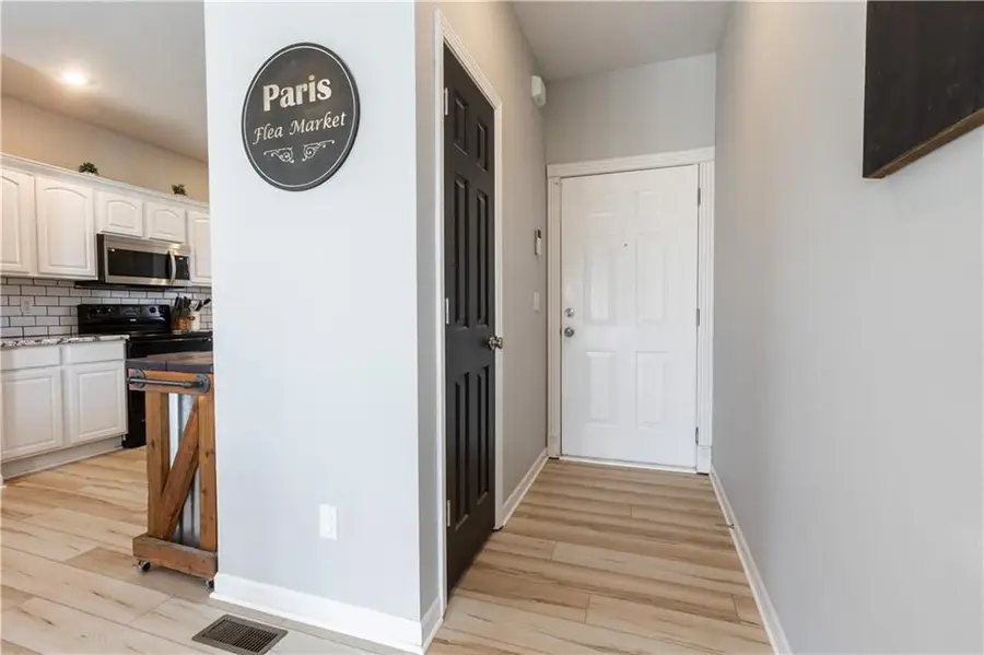 911 W 7th Avenue, Kearney, MO 64060 - Image #3