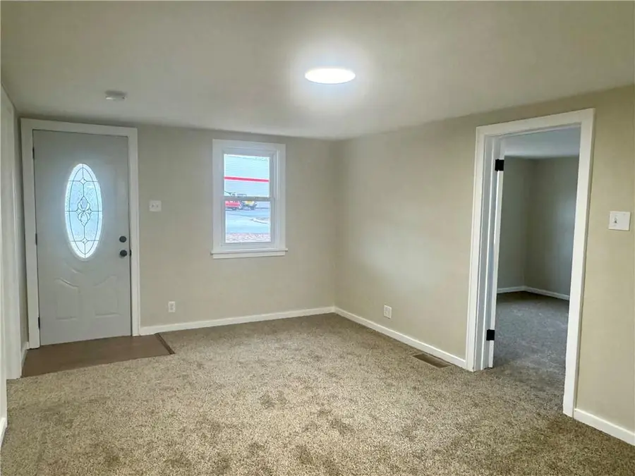 711 Trevillian Drive, Saint Joseph, MO 64507 - Image #3