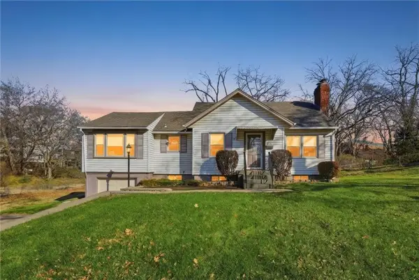 4917 Buena Vista Street, Roeland Park, KS 66205