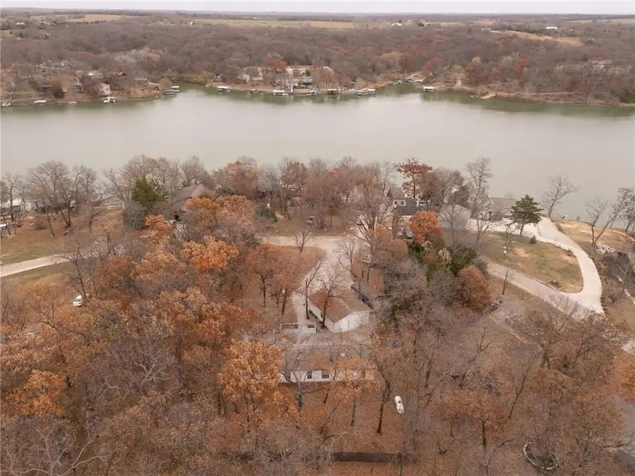 4853 Cheyenne Lane, McLouth, KS 66054 - Image #3