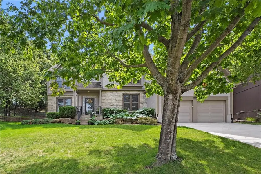 7621 Lichtenauer Drive, Shawnee, KS 66217 - Image #3