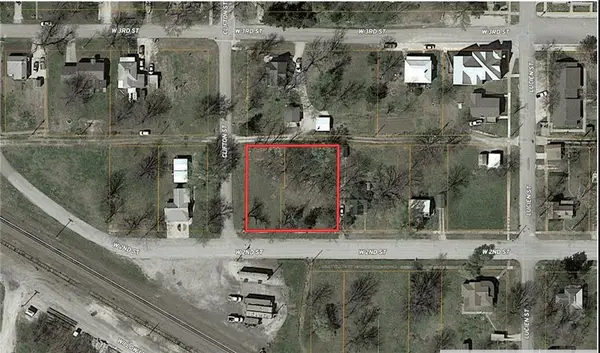 218 W 2nd Street, Onaga, KS 66521