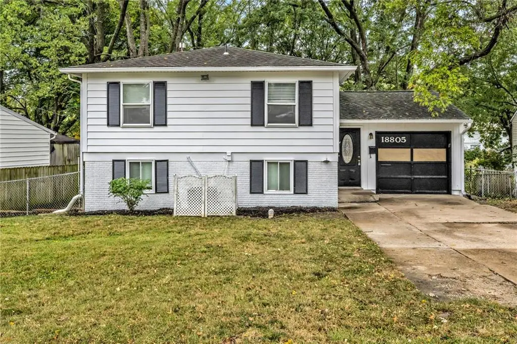 18805 E Arrowhead Drive, Independence, MO 64056 - Image #1
