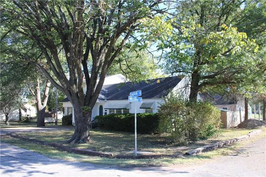 2011 S English Street, Pittsburg, KS 66762 - Image #2