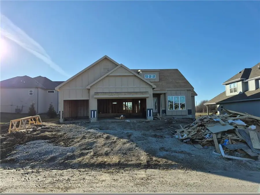 4490 Aspen Drive, Basehor, KS 66007 - Image #2