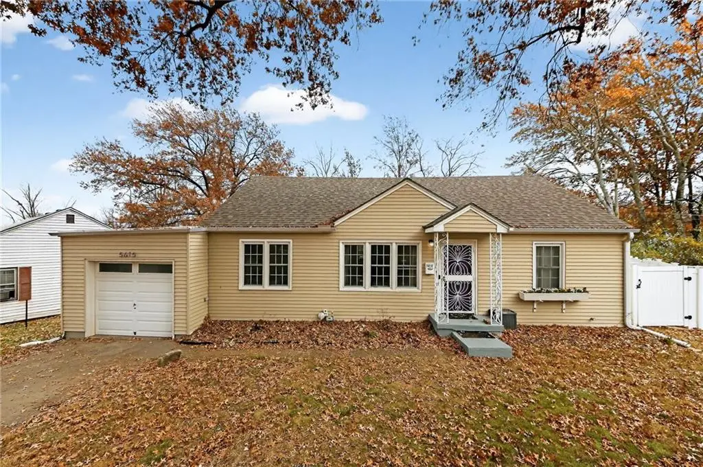 5615 Oakland Avenue, Kansas City, MO 64129 - #1
