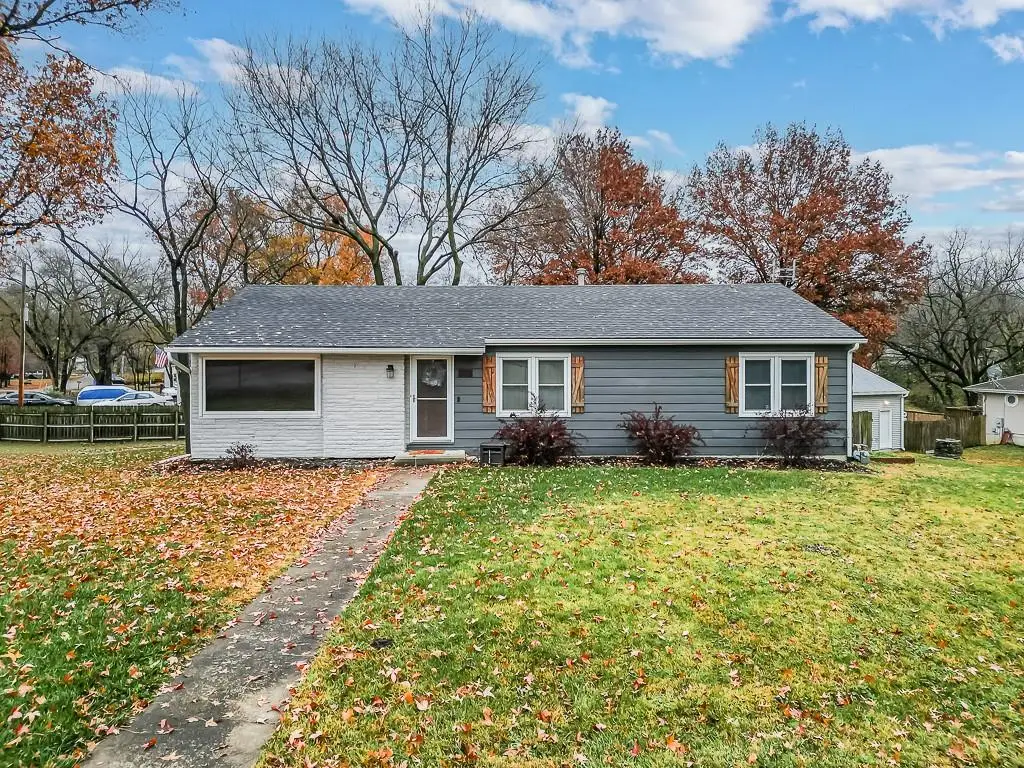 402 E 6th Street, Tonganoxie, KS 66086 - Image #1