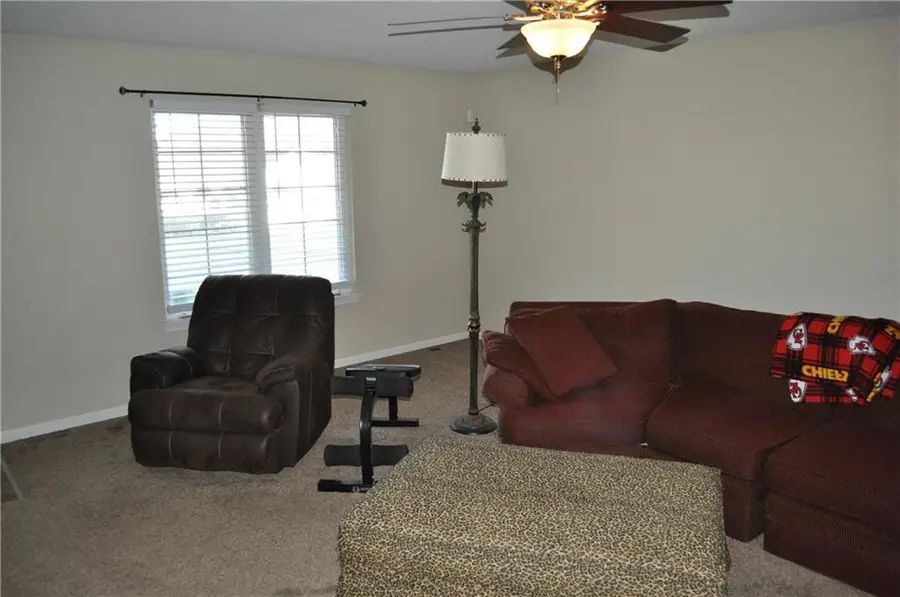 3404 N 9th Street, Saint Joseph, MO 64505 - Image #3