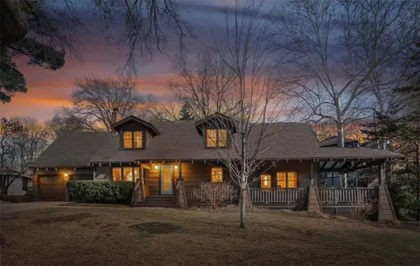 2404 W 86th Terrace, Leawood, KS 66206