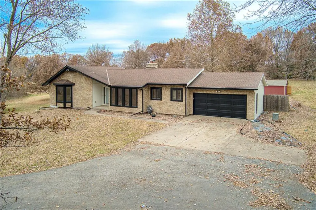 2824 Sunburst Drive, Smithville, MO 64089 - Image #1