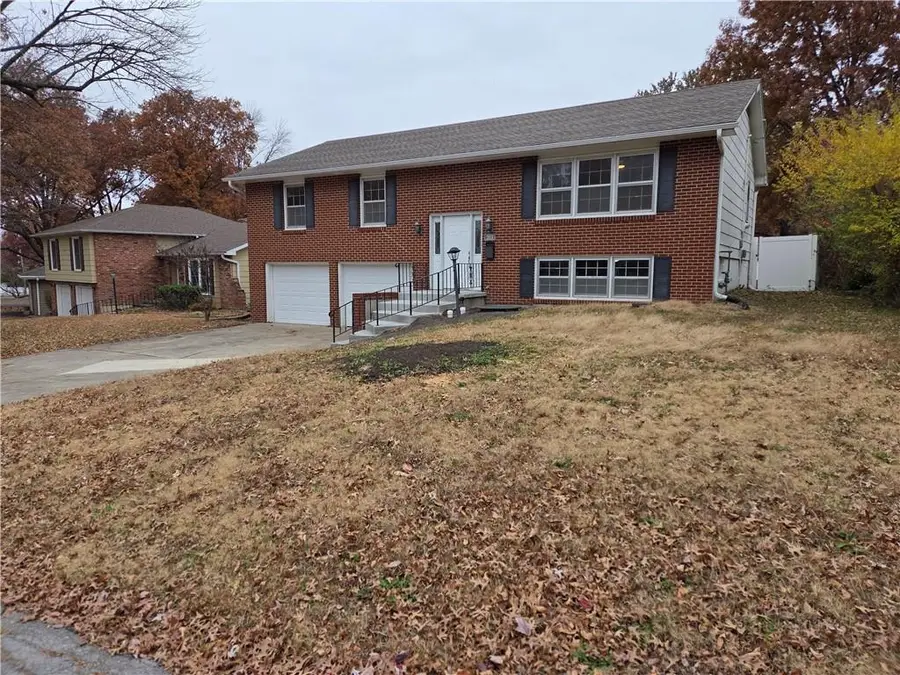 313 Goodrich Drive, Warrensburg, MO 64093 - Image #3