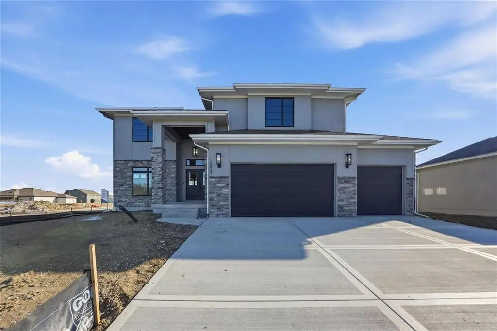 10427 N Mulberry Street, Kansas City, MO 64155 - Image #1