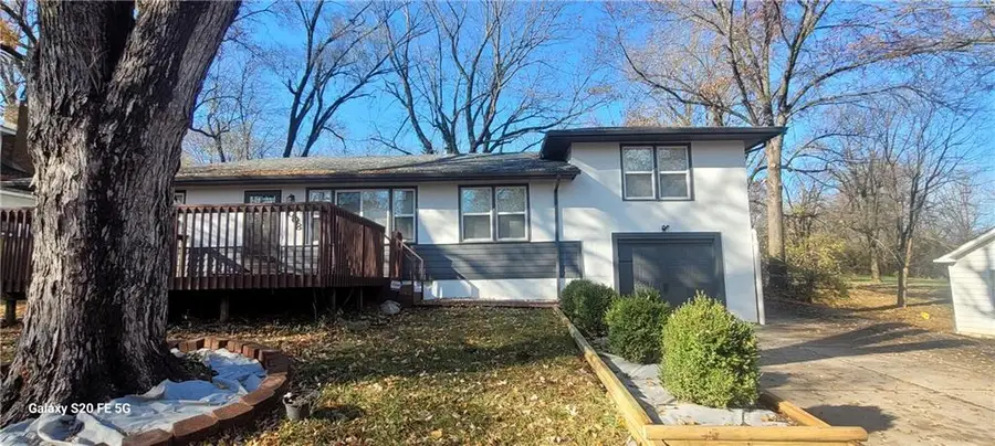 9008 Indiana Avenue, Kansas City, MO 64132 - Image #2