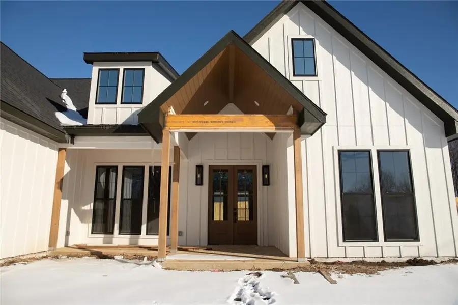 5357 Choctaw Lane, McLouth, KS 66054 - Image #2