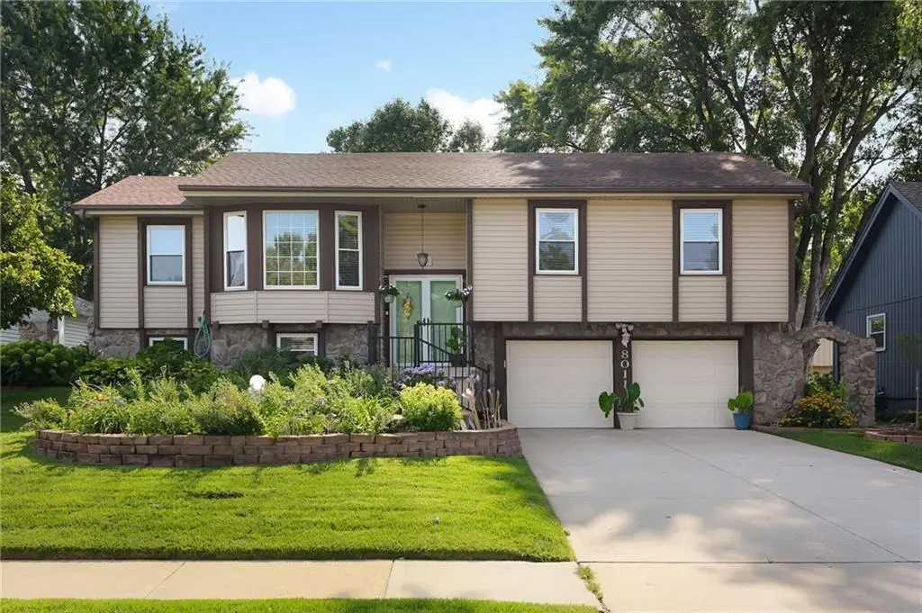 8011 Gillette Street, Lenexa, KS 66215 - Image #1