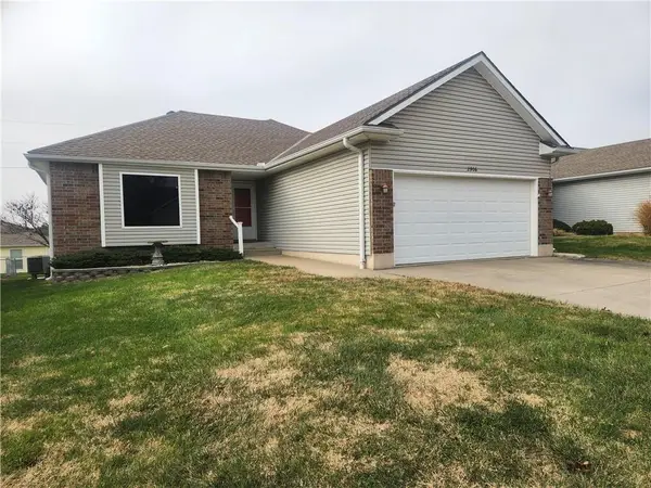 2906 Easton Street, Harrisonville, MO 64701