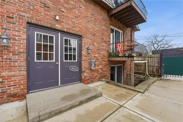 4430 Jarboe Street, Kansas City, MO 64111