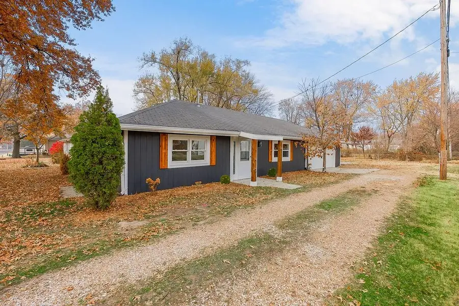206 W Spring Street, Spring Hill, KS 66083 - Image #2