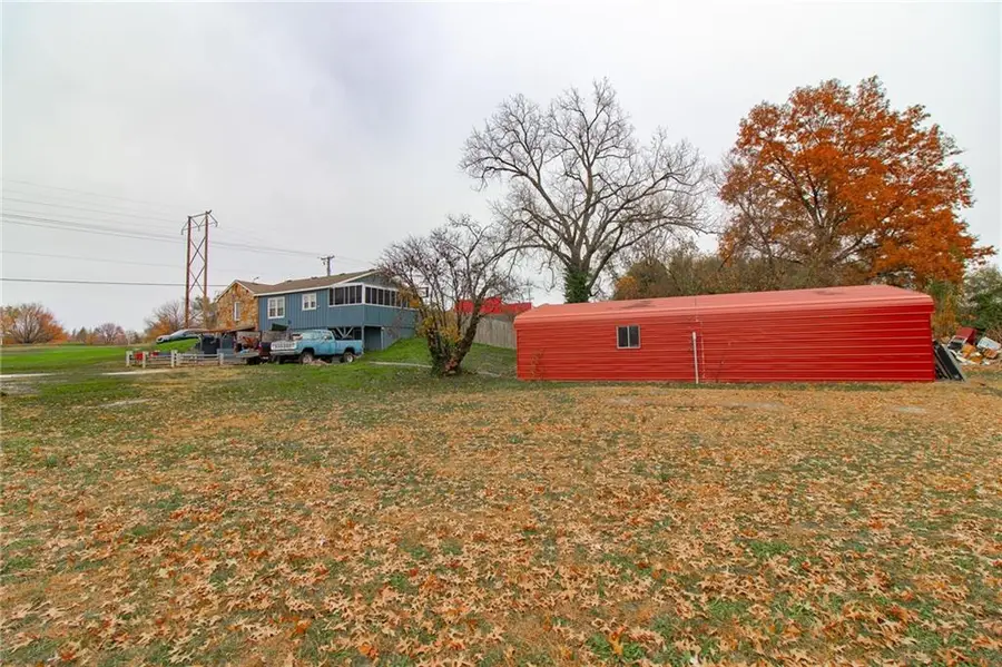 116 W Rives Road, Clinton, MO 64735 - Image #2