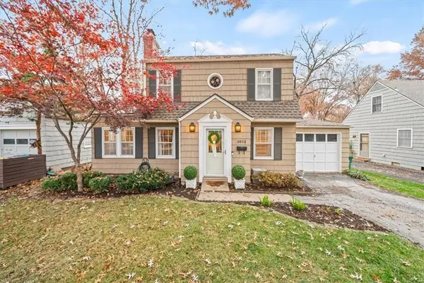 2812 W 49th Terrace, Westwood, KS 66205