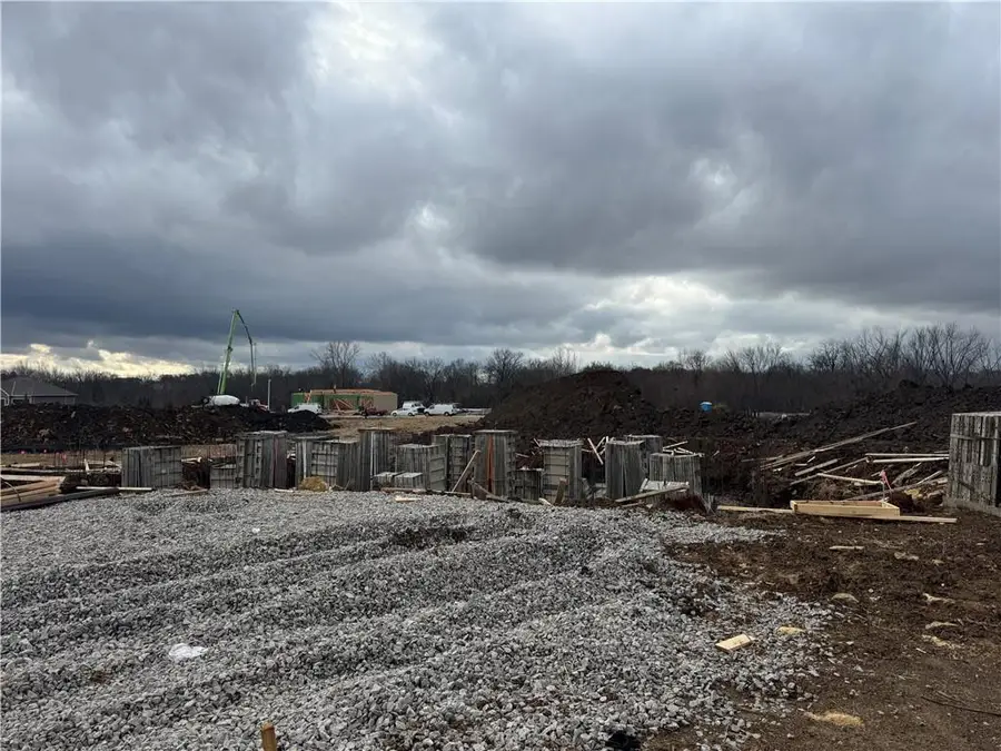 17439 W 169th Place, Olathe, KS 66062 - Image #2