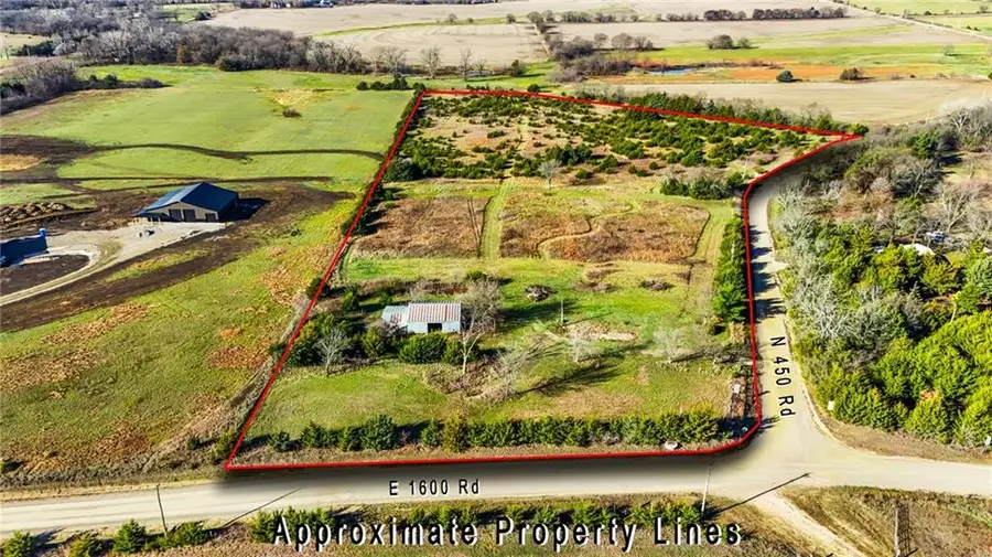 1587 N 450th Road, Baldwin City, KS 66006 - Image #2