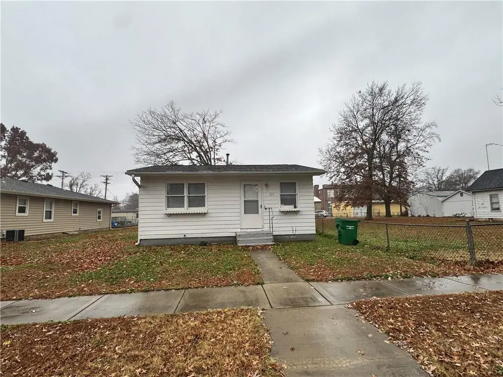 321 E 7th Street, Adrian, MO 64720 - Image #1