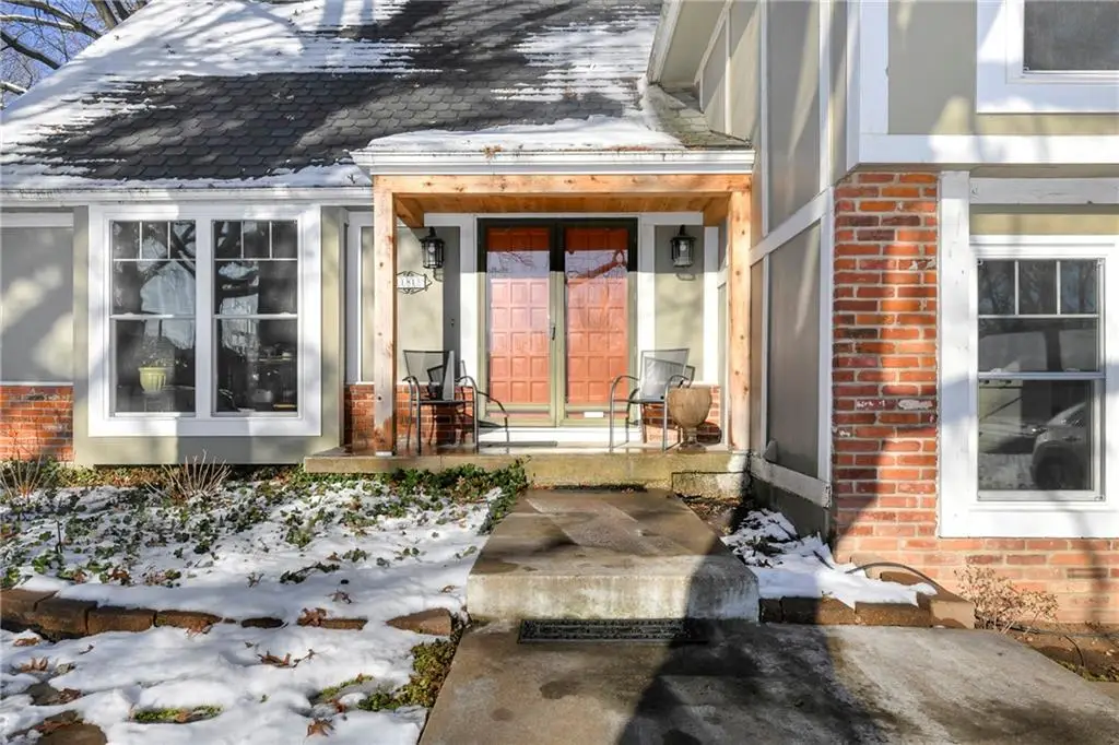 11815 Rosehill Road, Overland Park, KS 66210 - Image #1