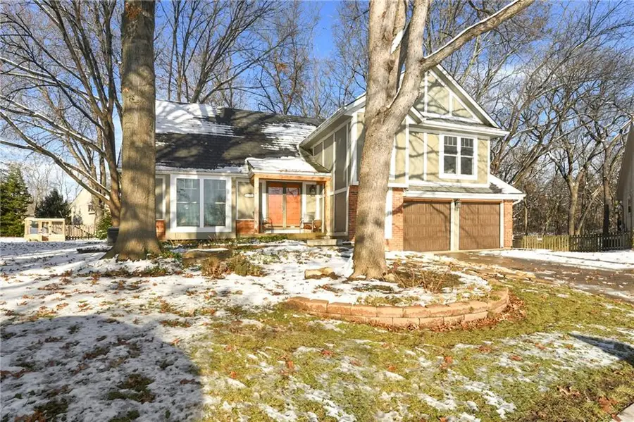 11815 Rosehill Road, Overland Park, KS 66210 - Image #2