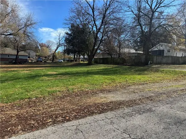 921 Delaware Street, Leavenworth, KS 66048