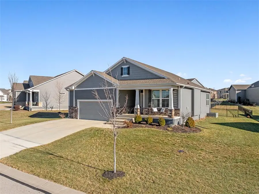 8937 Sunray Drive, Lenexa, KS 66227 - Image #2